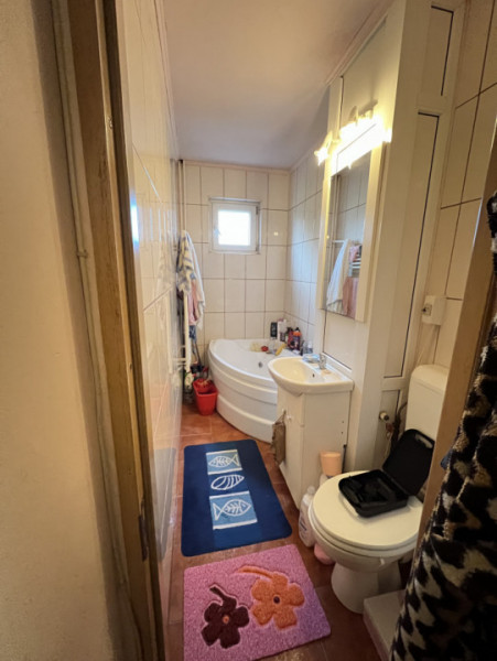 Apartament 2 cam, cf 2, et 3/4, Vest