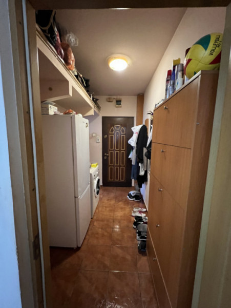 Apartament 2 cam, cf 2, et 3/4, Vest