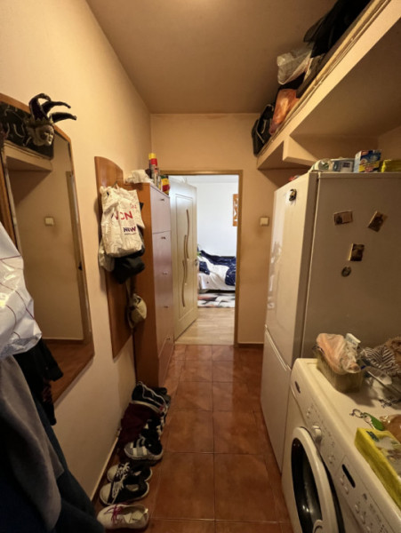 Apartament 2 cam, cf 2, et 3/4, Vest
