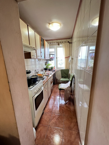 Apartament 2 cam, cf 2, et 3/4, Vest