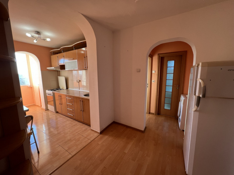 Ap 2 cam conf 1 dec, et 6/10,  Bld Republicii- 8 Martie