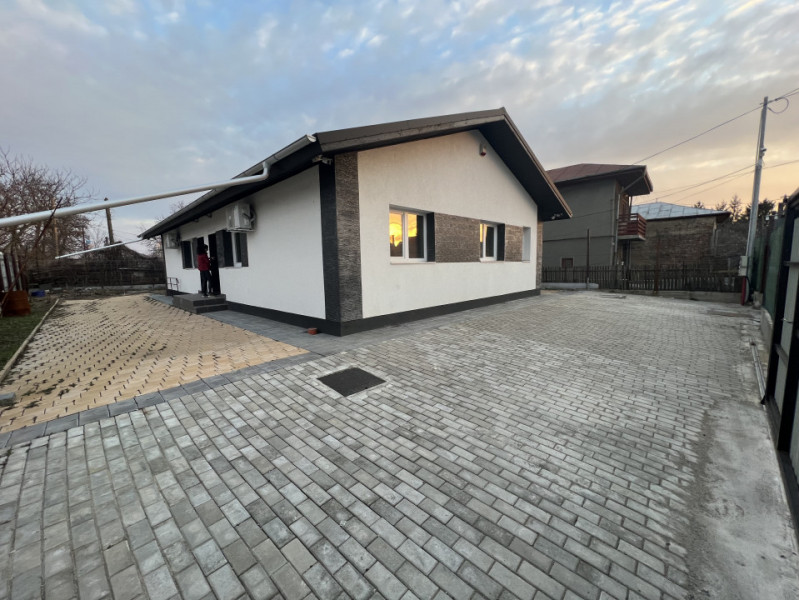 CABINETE MEDICALE DE ÎNCHIRIAT – ZONA BAR BUCOV – AFI – CORA | INTRĂRI SEPARATE
