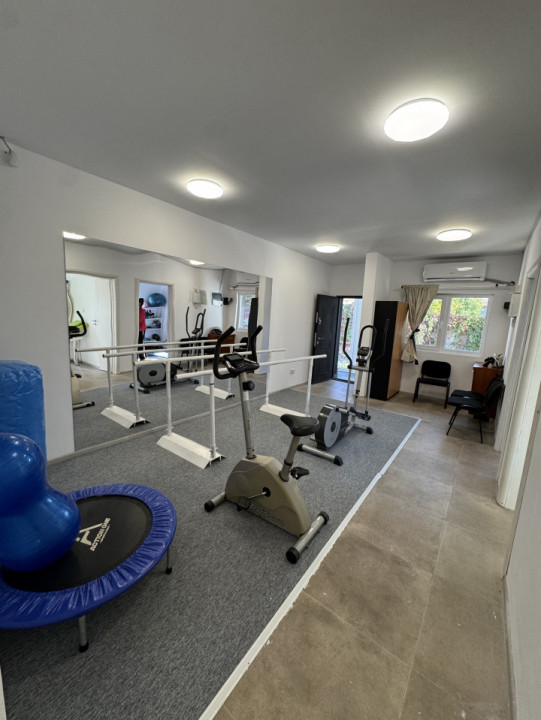 CABINETE MEDICALE DE ÎNCHIRIAT – ZONA BAR BUCOV – AFI – CORA | INTRĂRI SEPARATE