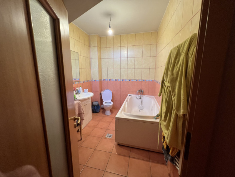  Vila P+ Et 1, Zona Pomu Verde