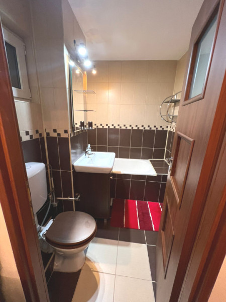 Ap 2 cam conf 1 dec, etaj 1/4 Central