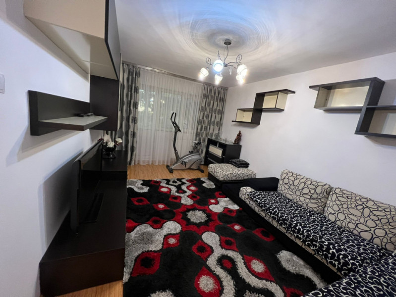 Ap 2 cam conf 1 dec, etaj 1/4 Central