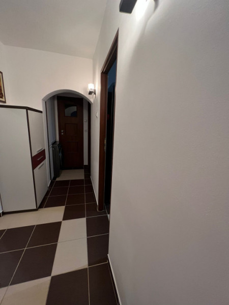 Ap 2 cam conf 1 dec, etaj 1/4 Central