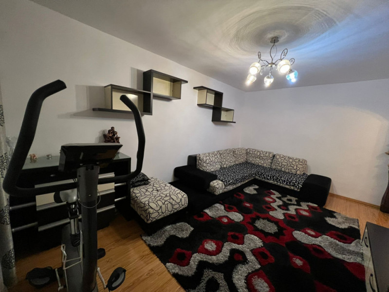 Ap 2 cam conf 1 dec, etaj 1/4 Central