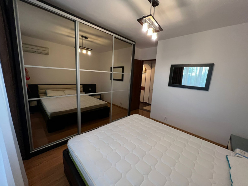 Ap 2 cam conf 1 dec, etaj 1/4 Central