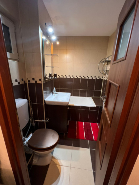 Ap 2 cam conf 1 dec, etaj 1/4 Central