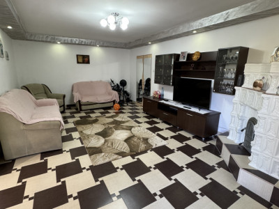 Casa caramida, zona Bar Bucov, renovata si extindere 2008-2018, Afi-Cora
