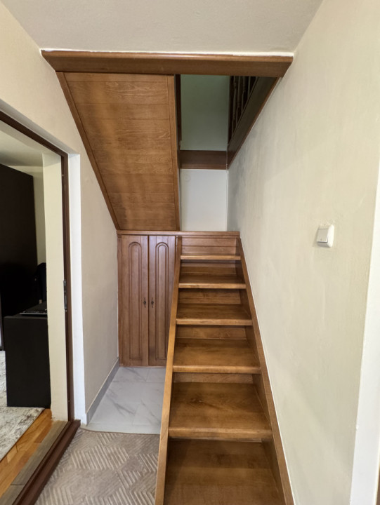 VILA Demisol+ Parter +Et 1+ Mansarda Ultracentral