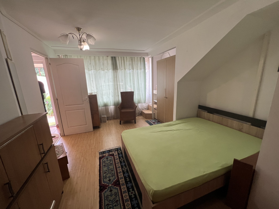 Gars la curte, cu intrare separata, Cantacuzino-Mos Craciun
