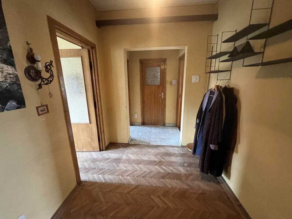 Ap 4 cam conf 1 dec, circular, et 2/4, zona Sud- Bulevard