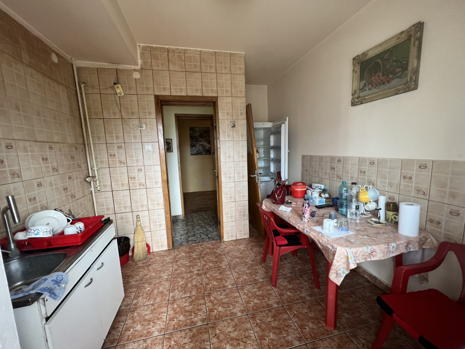 Ap 4 cam conf 1 dec, circular, et 2/4, zona Sud- Bulevard