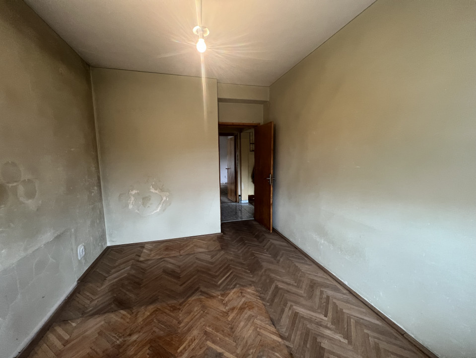 Ap 4 cam conf 1 dec, circular, et 2/4, zona Sud- Bulevard