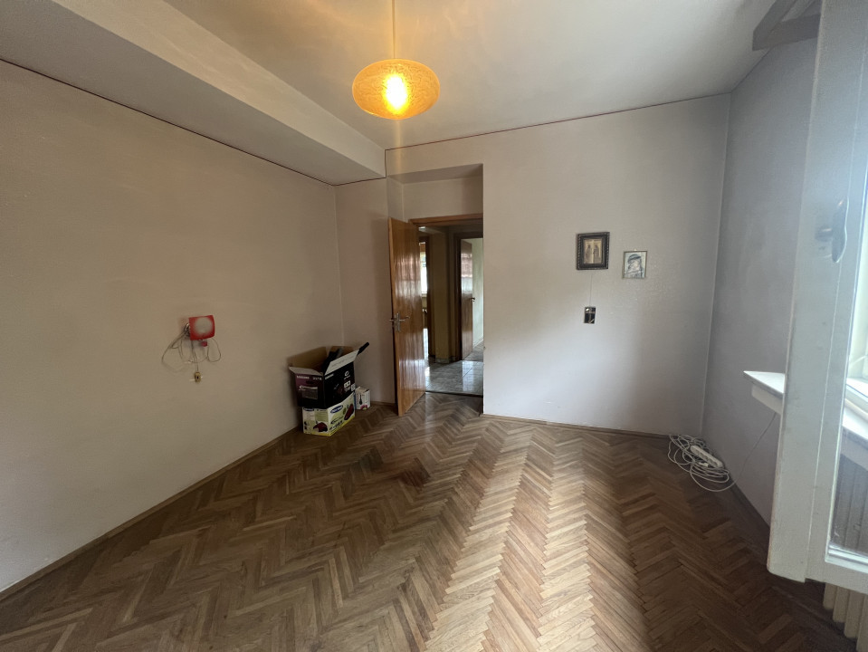 Ap 4 cam conf 1 dec, circular, et 2/4, zona Sud- Bulevard