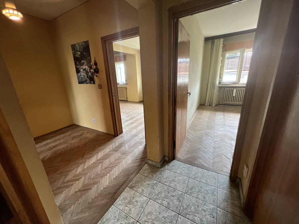 Ap 4 cam conf 1 dec, circular, et 2/4, zona Sud- Bulevard