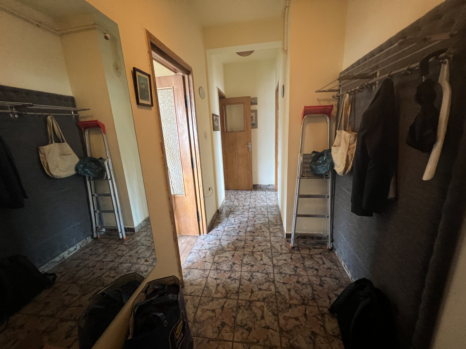 Ap 4 cam conf 1 dec, circular, et 2/4, zona Sud- Bulevard