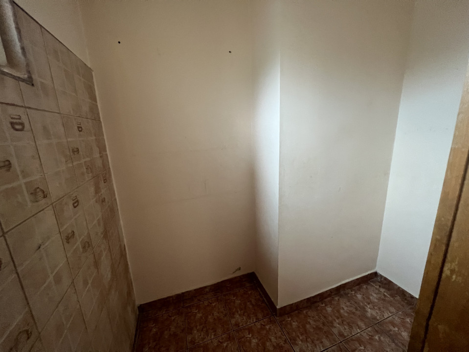 Ap 4 cam conf 1 dec, circular, et 2/4, zona Sud- Bulevard