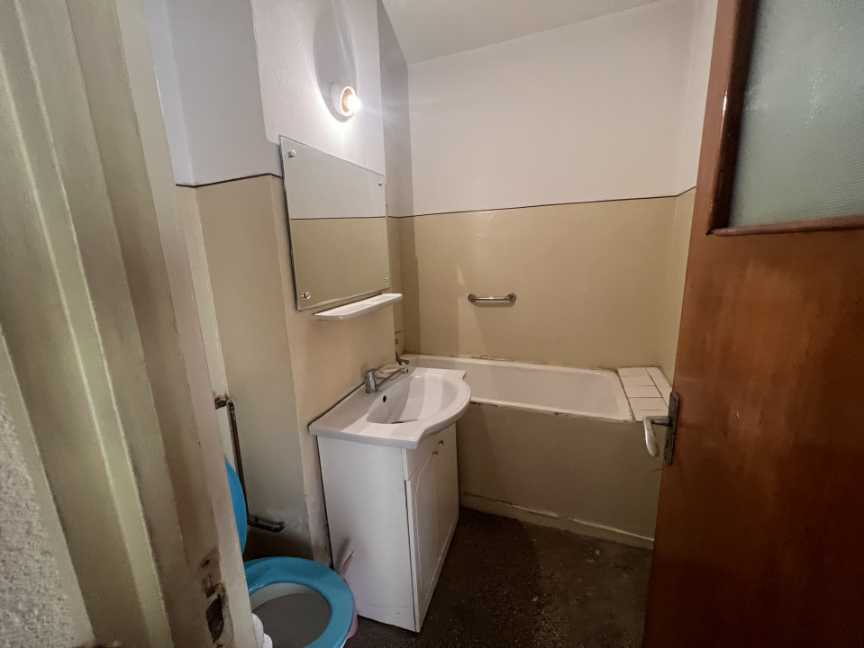 Ap 3 cam conf 1 semidec, et 4/4, Nord-Cameliei- Complex Mare