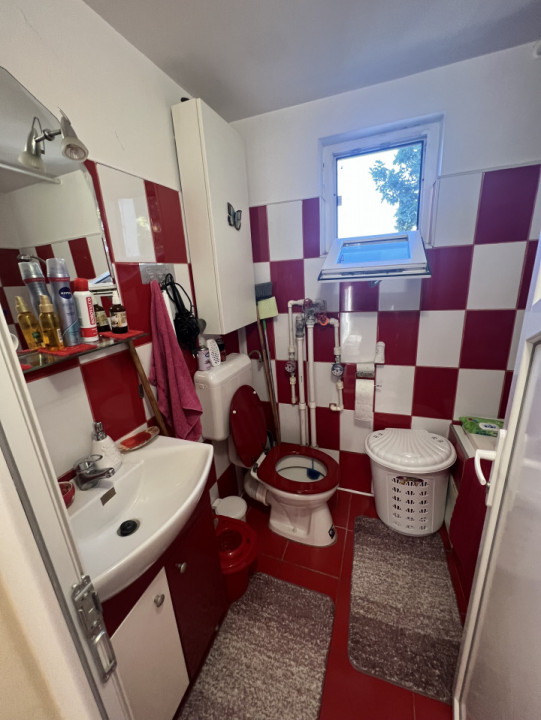Gars dubla, et 4/4, zona Vest- Bis Eroilor