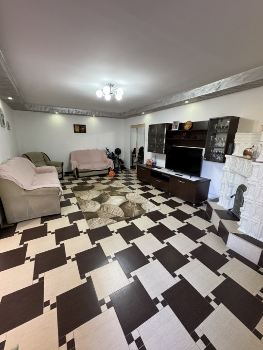 Casa caramida, zona Bar Bucov, renovata si extindere 2008-2018, Afi-Cora