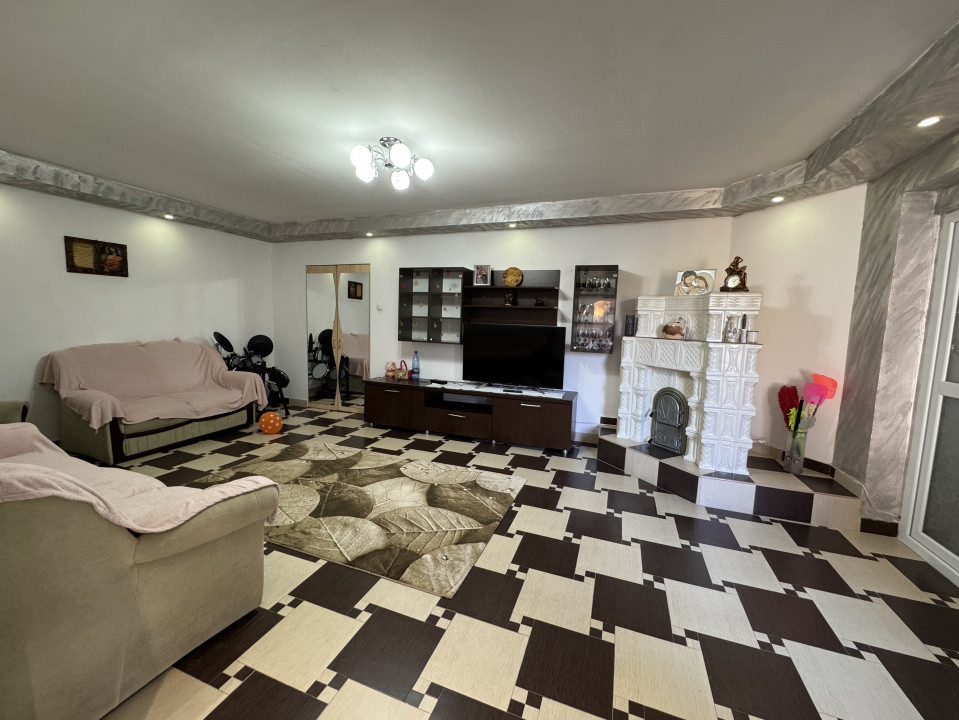 Casa caramida, zona Bar Bucov, renovata si extindere 2008-2018, Afi-Cora