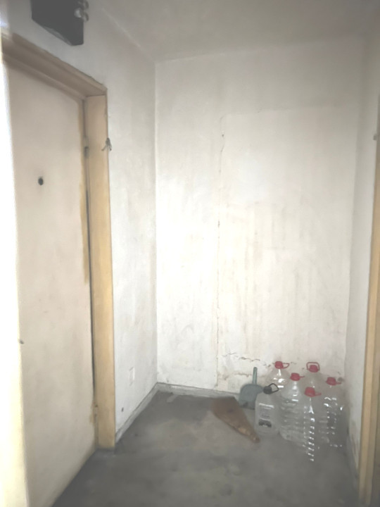 Garsoniera, cf 1 semidec, parter/8,  B-dul Bucuresti