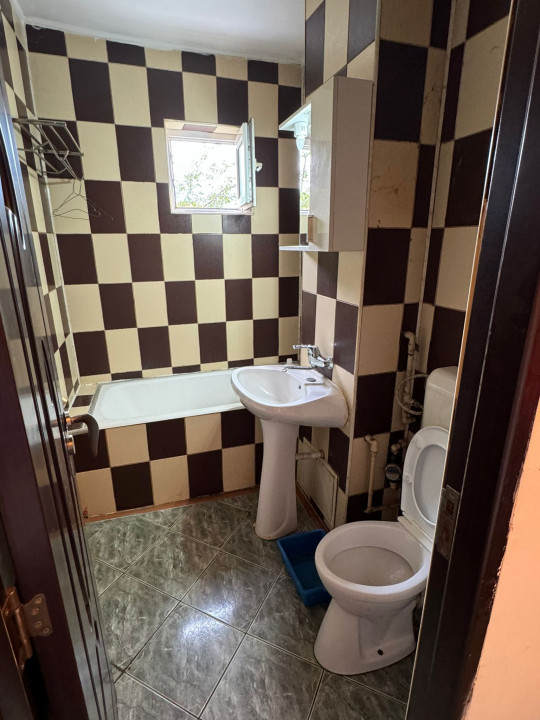 Apartament 3 cam, cf 1, decomandat circular, Et 1/10, Vest