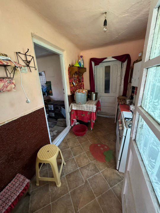 Casa 3 camere Cotofenesti