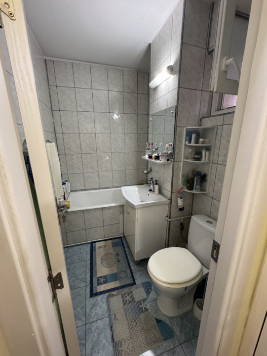 Apartament 3 camere, CF 1A, decomandat, etaj 9/10, Mihai Bravu