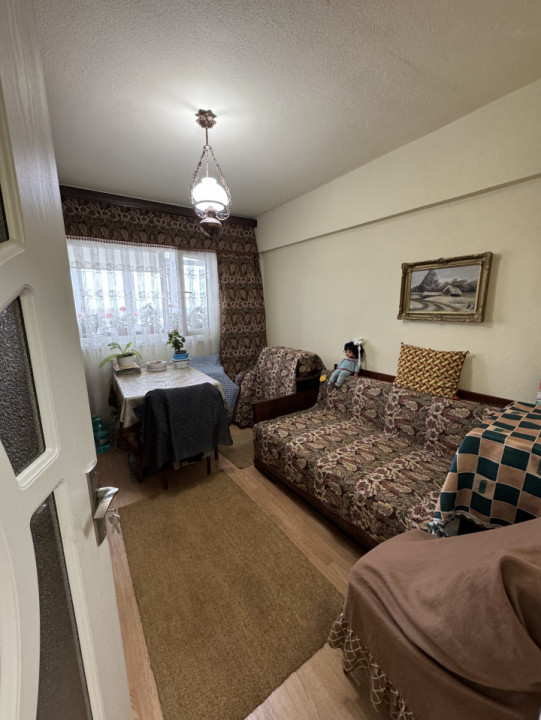 Apartament 3 camere, CF 1A, decomandat, etaj 9/10, Mihai Bravu