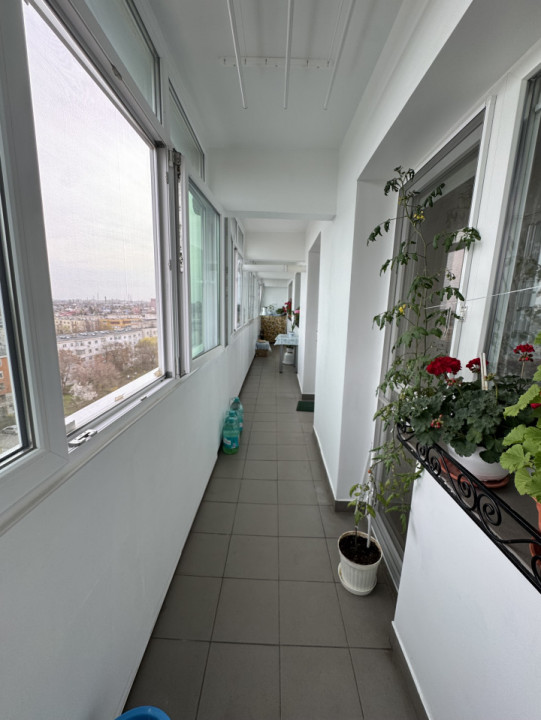 Apartament 3 camere, CF 1A, decomandat, etaj 9/10, Mihai Bravu