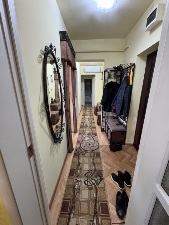 Apartament 3 camere, CF 1A, decomandat, etaj 9/10, Mihai Bravu