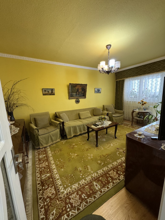 Apartament 3 camere, CF 1A, decomandat, etaj 9/10, Mihai Bravu