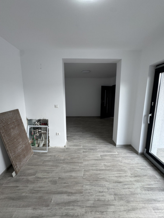 Vila P+Et 1+ M, construita in 2023, zona Traian
