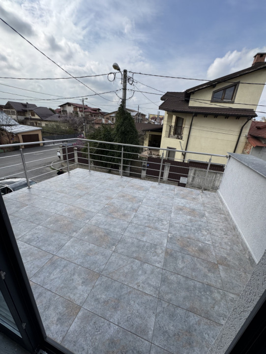Vila P+Et 1+ M, construita in 2023, zona Traian