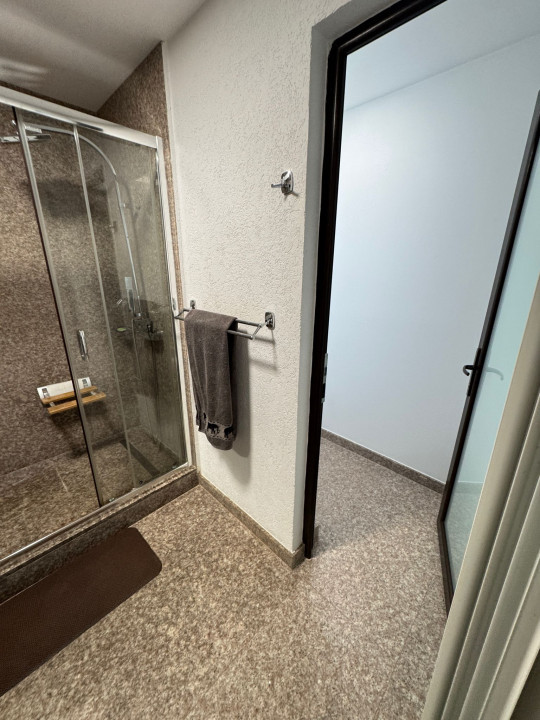 VILĂ P+1 MODERNĂ CU PISCINĂ, ACCES PRIVAT STREJNIC
