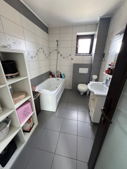 VILĂ P+1 MODERNĂ CU PISCINĂ, ACCES PRIVAT STREJNIC