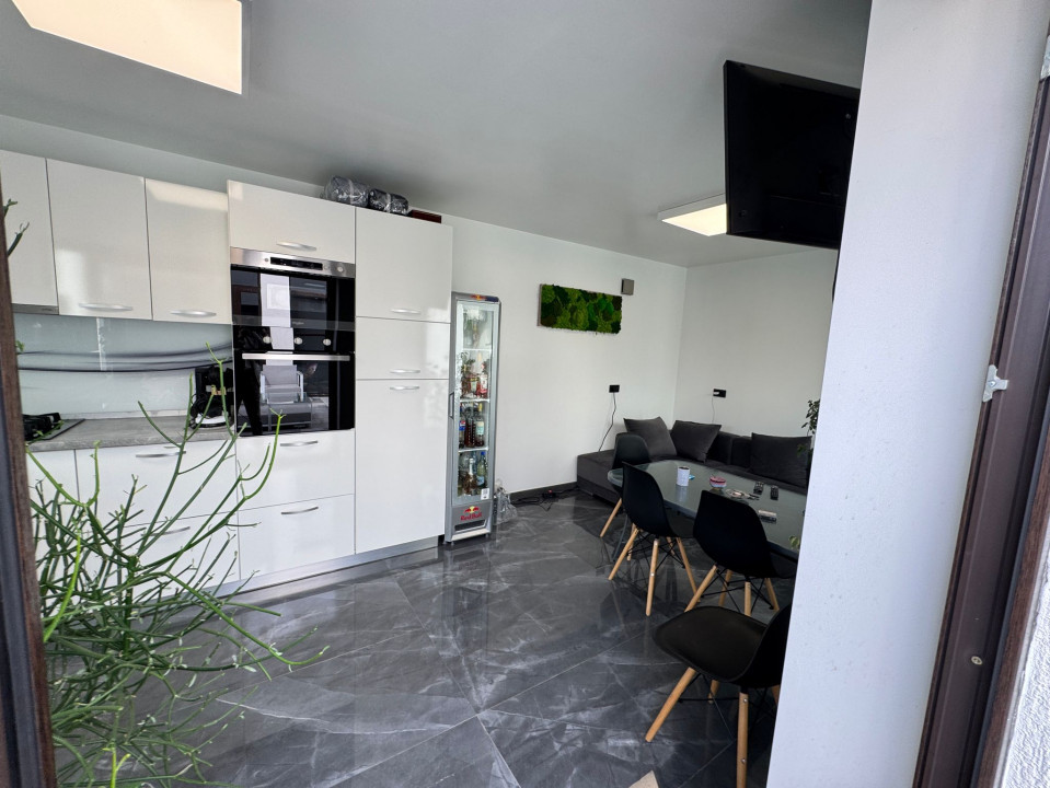 VILĂ P+1 MODERNĂ CU PISCINĂ, ACCES PRIVAT STREJNIC
