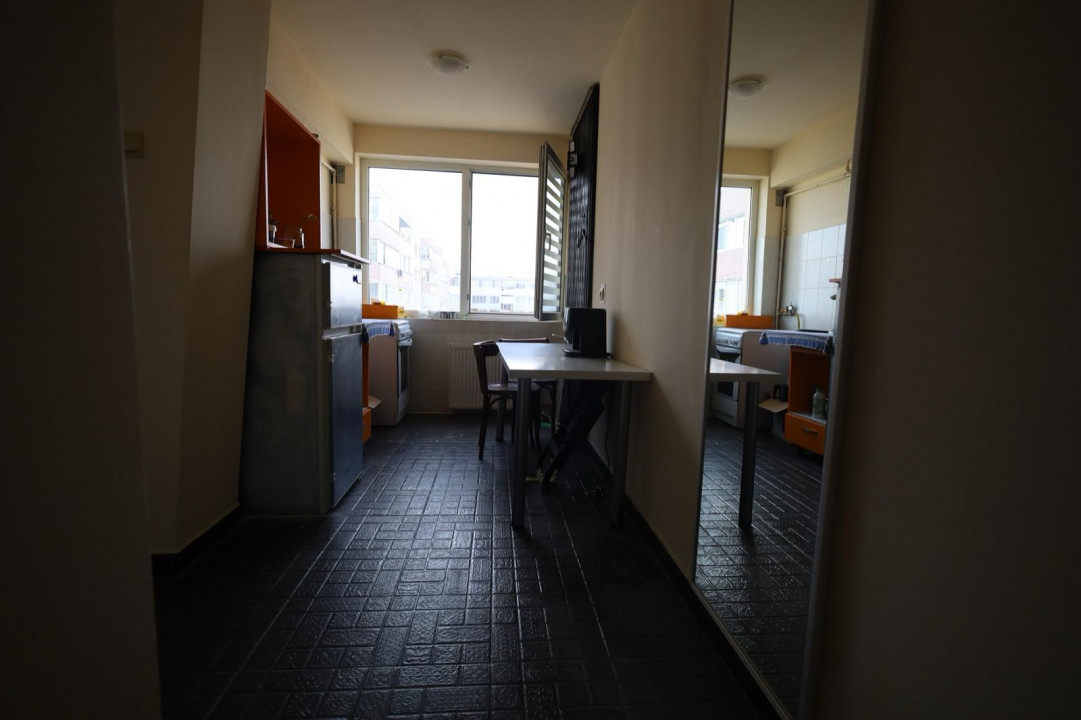 Apartament 2 camere, conf. 1, semidecomandat – etaj 8/9 Republicii