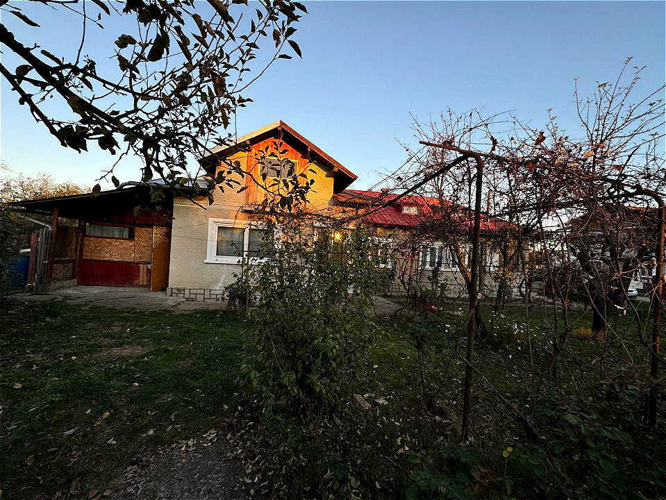 Casă solidă de vânzare în Bordenii Mari – teren generos, colț de liniște urbană