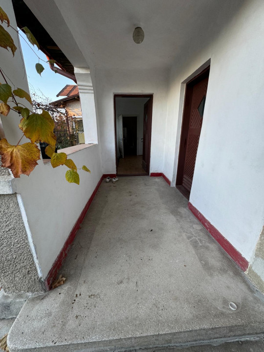 Casă solidă de vânzare în Bordenii Mari – teren generos, colț de liniște urbană