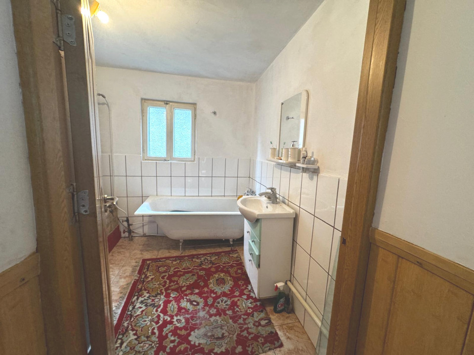 Casă solidă de vânzare în Bordenii Mari – teren generos, colț de liniște 