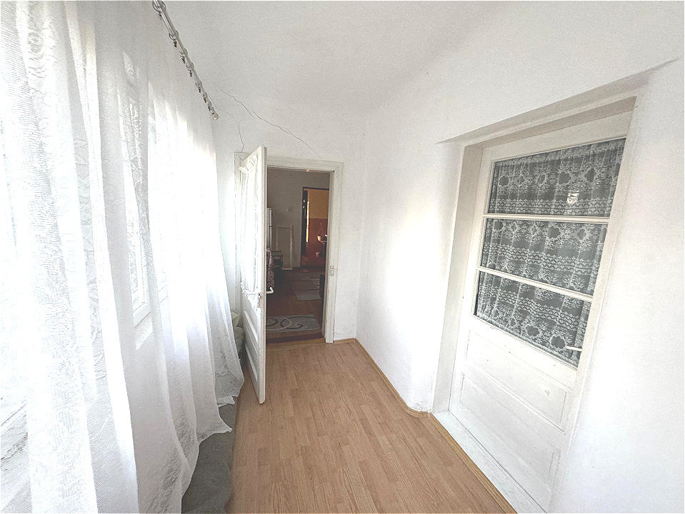 Casă solidă de vânzare în Bordenii Mari – teren generos, colț de liniște 