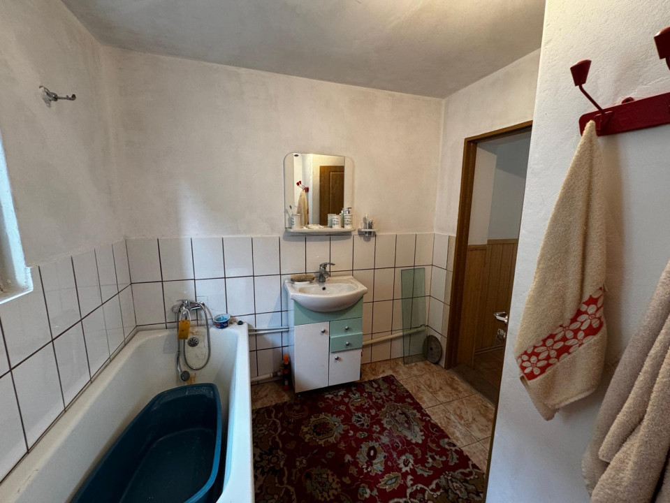 Casă solidă de vânzare în Bordenii Mari – teren generos, colț de liniște 