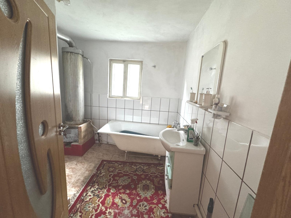 Casă solidă de vânzare în Bordenii Mari – teren generos, colț de liniște 