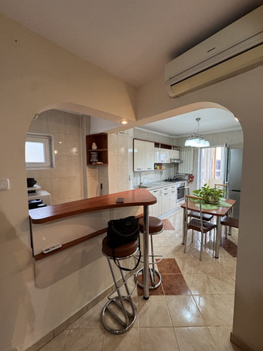 Apartament 3 cam, 2 gr sanitare, et 4/4, Ultracentral