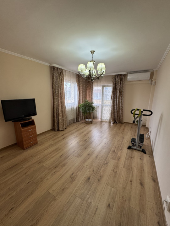 Apartament 3 cam, 2 gr sanitare, et 4/4, Ultracentral